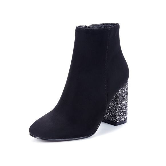 Leslie Sparkle Chunk Heel Bootie - Picture 2 of 4